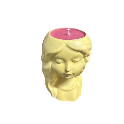 Lady Sculpture Candle 450g